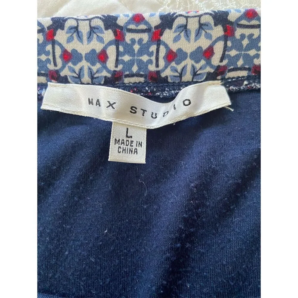 Max Studio Knee Length Skirt Blue, Navy and Red Geometric Print Size Medium - Picture 3 of 12